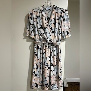 Leslie Fay Floral Blouse - Black, White, Pink